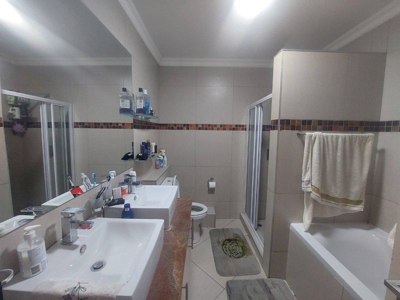 FOR SALE | LE MONT COMPLEX, Avis, Windhoek - Photo 8