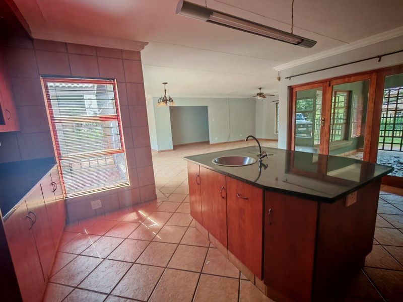 Charming River Front Home For Sale - Photo 8