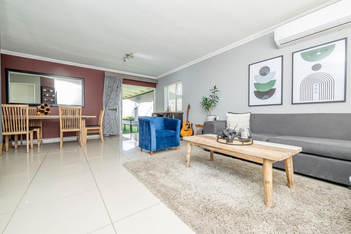 Modern 3 Bedroom Townhouse to Rent in 24-Hour Manned Camelot Estate, Zonnendal Kraaifontein - Photo 2