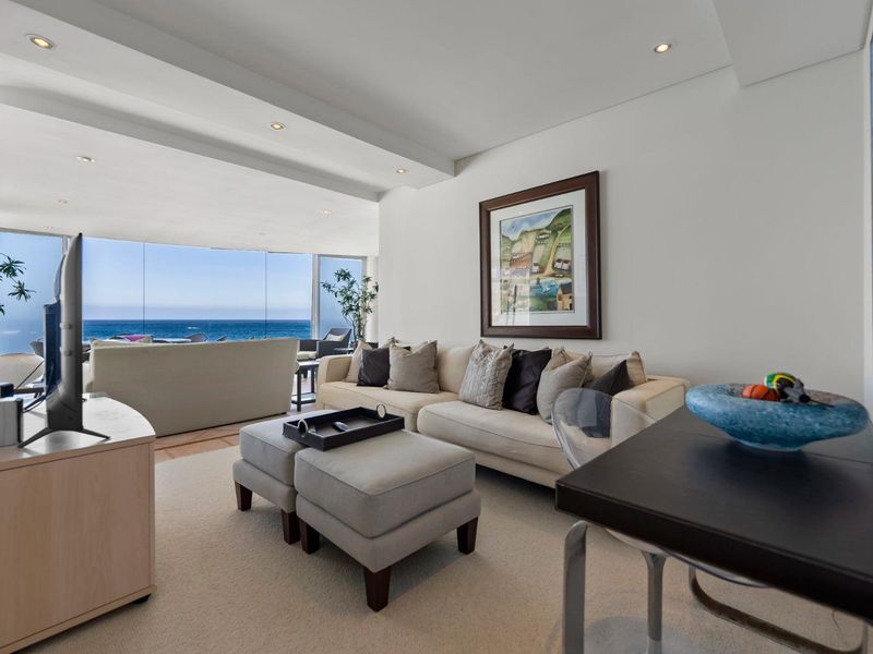 Prime Clifton Living: Secure, Spacious, and Scenic. - Photo 10