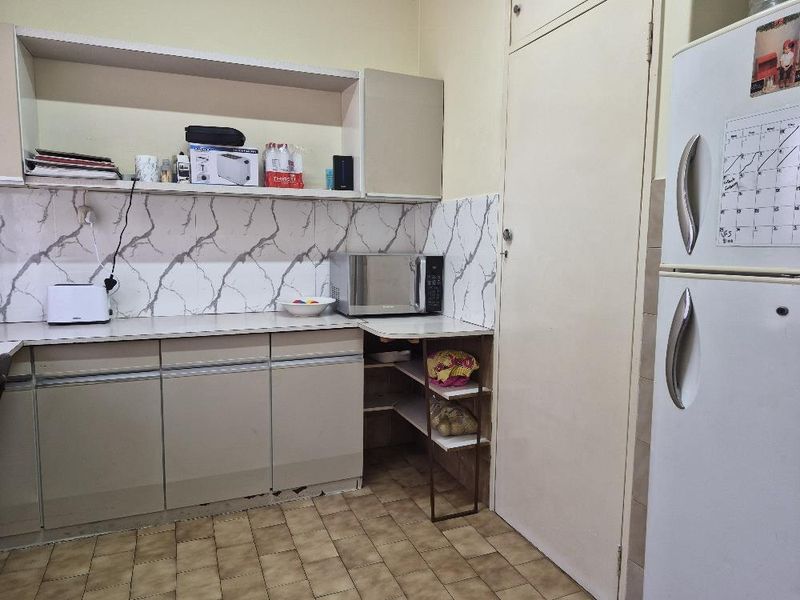 Spacious family home with flatlet in sought after Atlasville - Photo 8