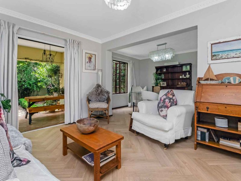 A DUPLEX SANCTUARY IN THE TREETOPS — LIVING IN LOVELY LONEHILL WILL LEAVE YOU IN ABSOLOUTE AWE - Photo 9
