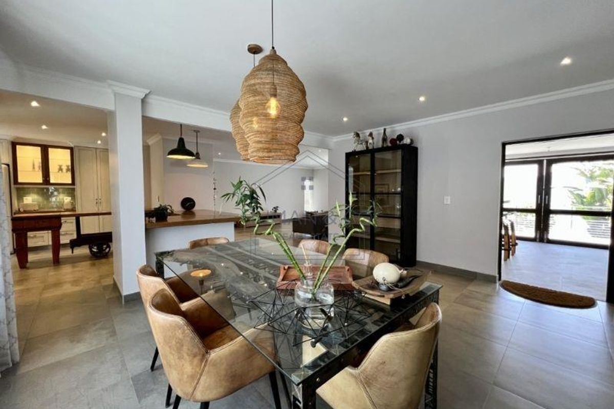 Luxurious 5-Bedroom Home with exquisite finishes in prime Meersig Area. - Photo 3