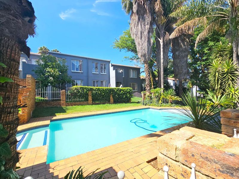 Three-Bedroom Unit Close to Everything in Radiokop - Photo 2