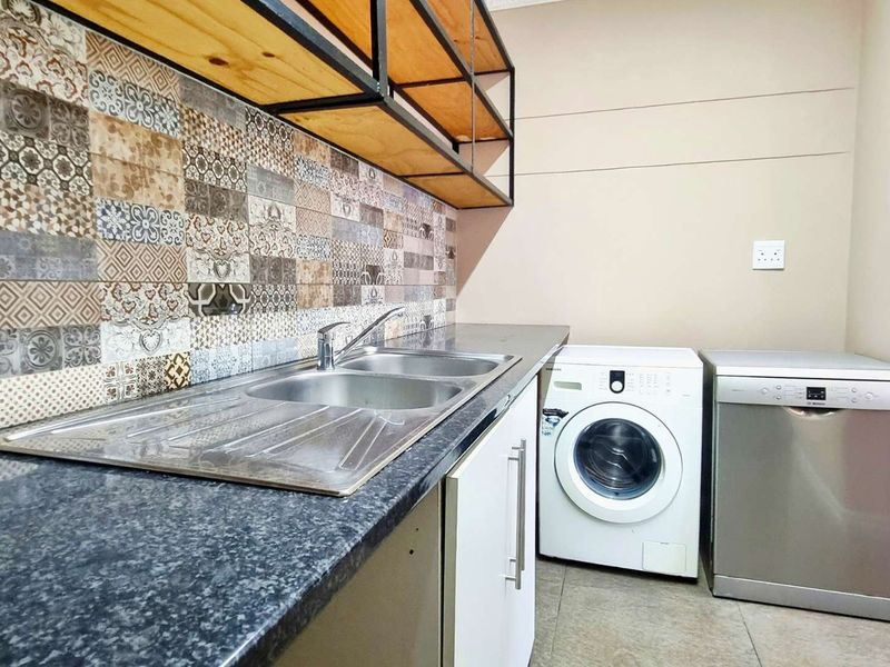 3 En-Suite Bedroom Townhouse-Style Rental | Umgeni Park, Durban North - Photo 6