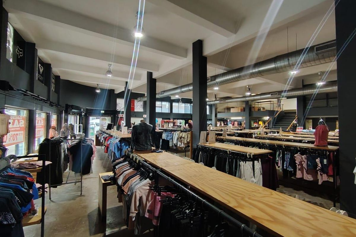 Prime Retail and Commercial Space to Let - Photo 5