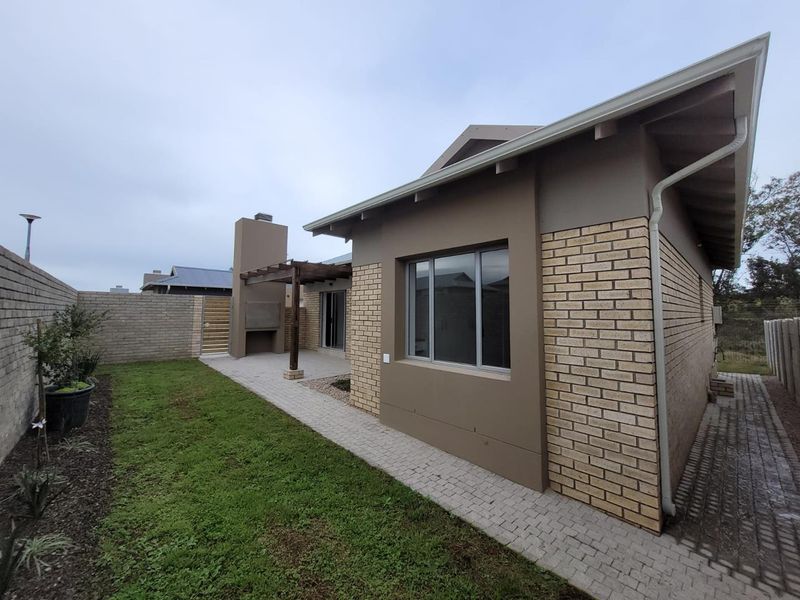 Mooikloof Country Estate 3 Bedroom House For Sale - Photo 2