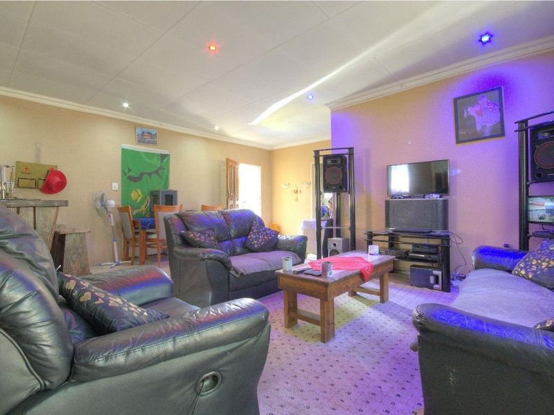 Investment opportunity or Multi family commune - Photo 4