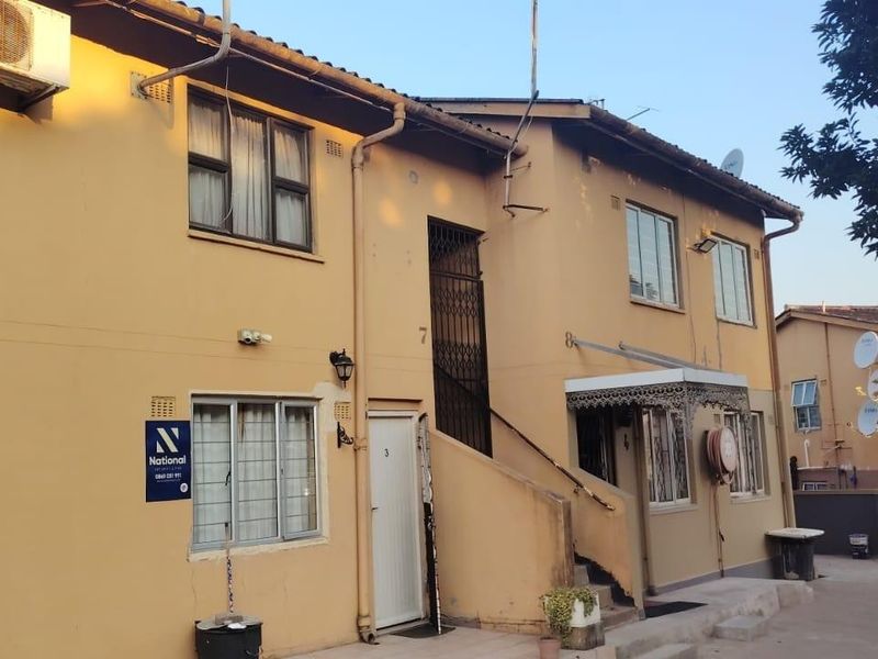 FOR SALE 2 BEDROOM GROUND FLOOR FLAT IN SHALLCROSS - Photo 1