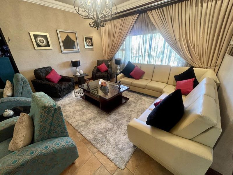 Hendra - Fully Furnished Executive Home To Let in The Gardens Estate - Photo 10