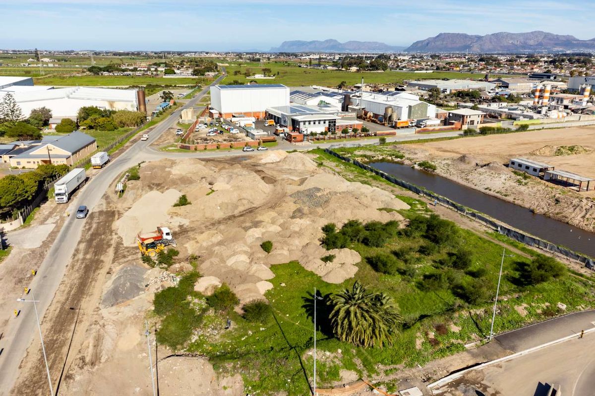 Vacant Land Available in Sought-After Location - Photo 5