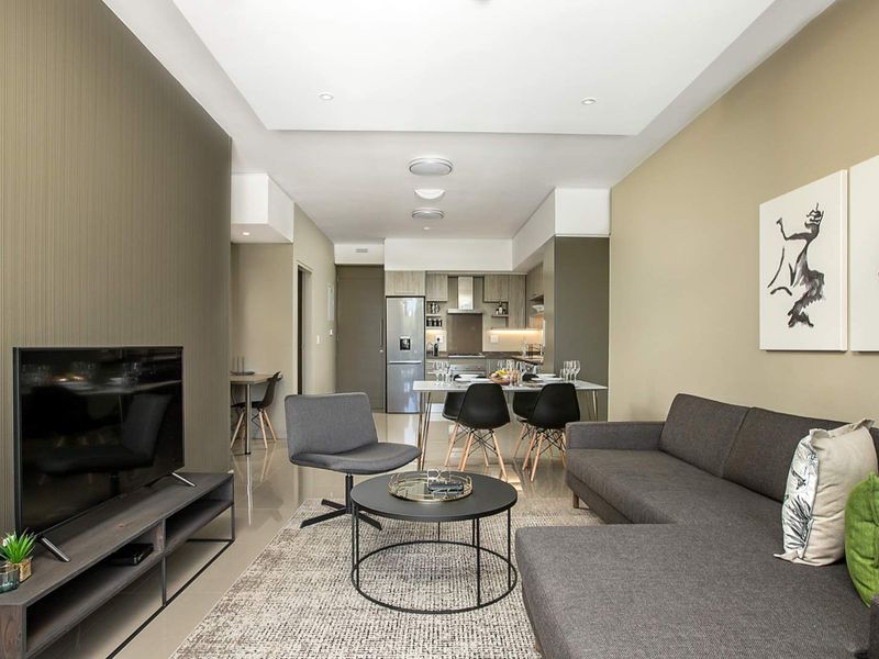 Chic 1 Bed in Rosebank’s Hottest Spot. The Tyrwhitt - Photo 7