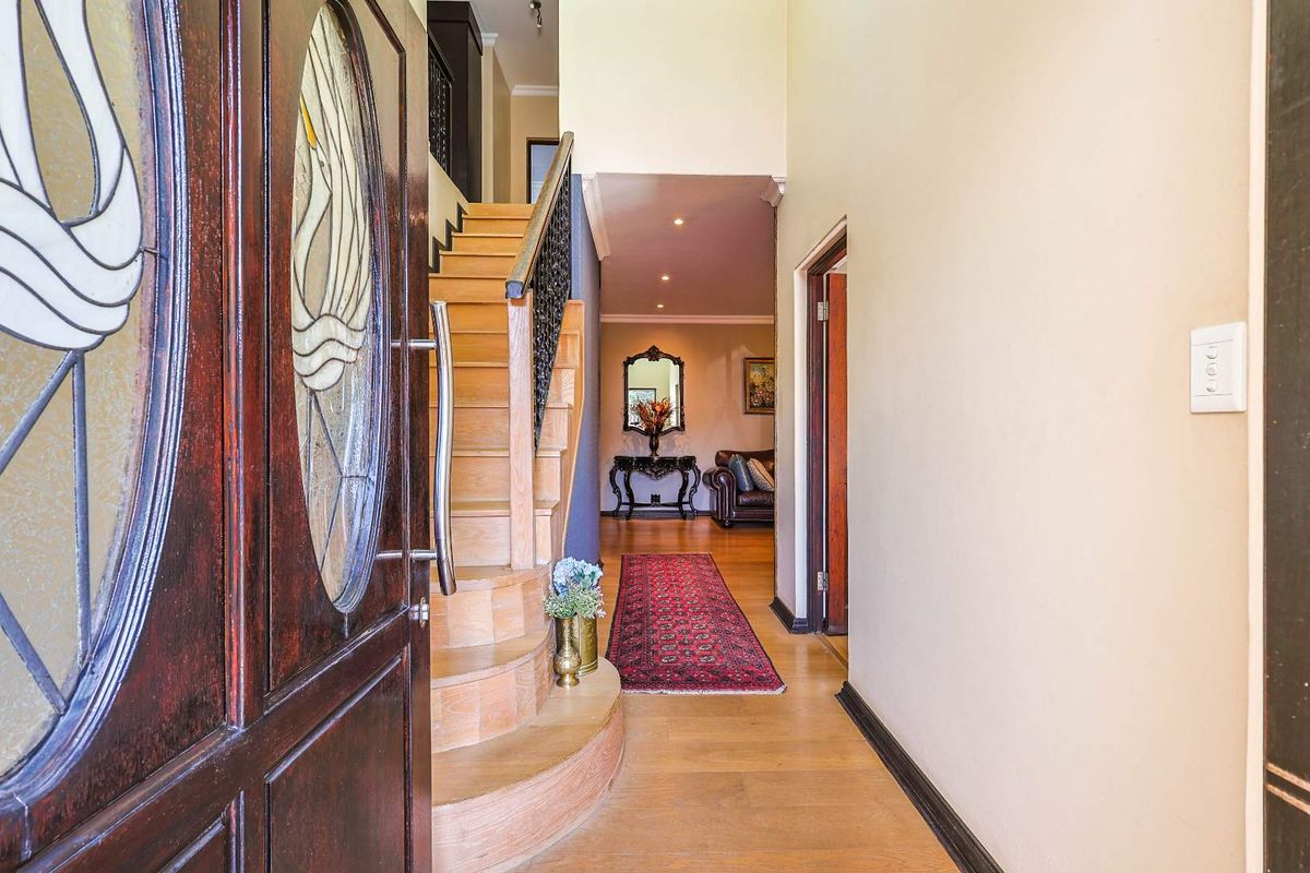 Exclusive Fully Furnished Residence in Olympus Estate – Available to Diplomatic Tenants Only - Photo 3
