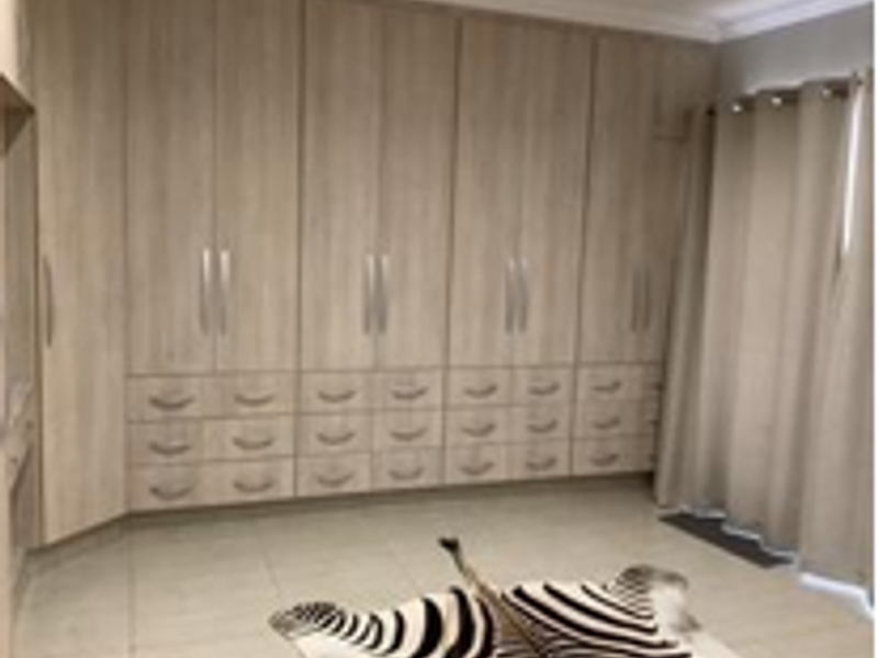 Beautiful House For Sale - Outjo - Photo 7