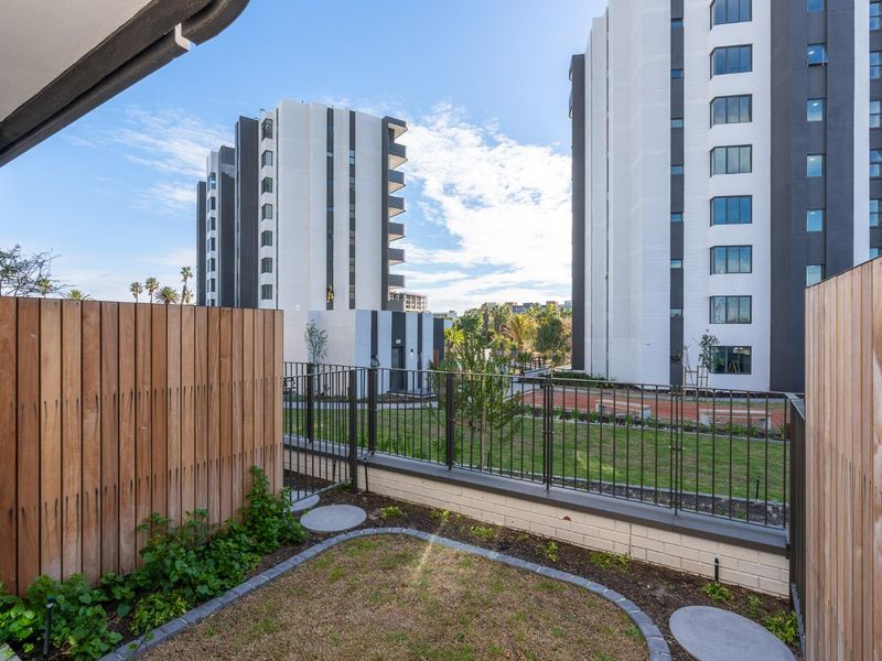 Secure Waterfront Studio Apartment with Stunning Views - Photo 10