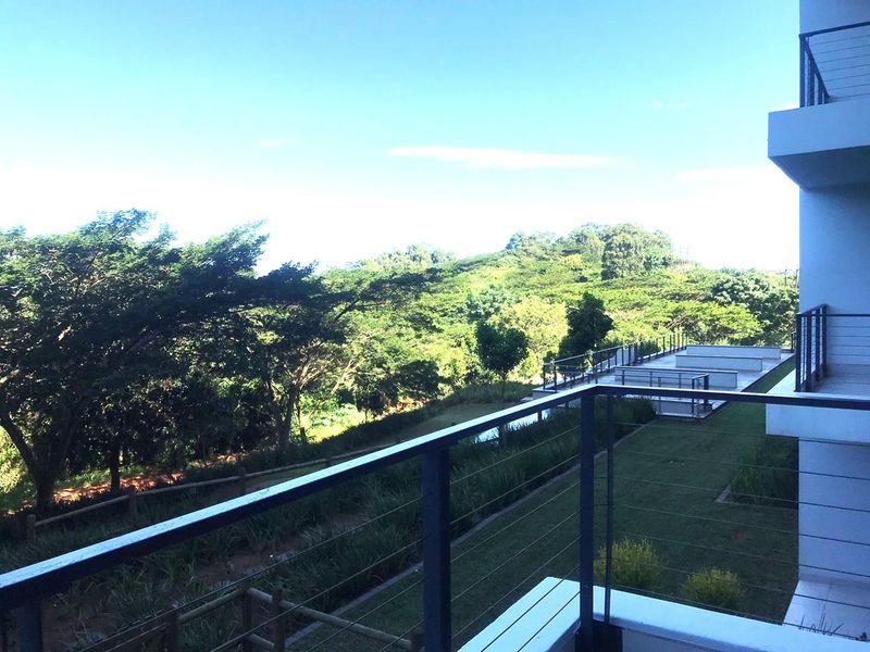 A beautifully freshly revamped 2-bedroom, 2-bathroom outside unit available for rental - Photo 4