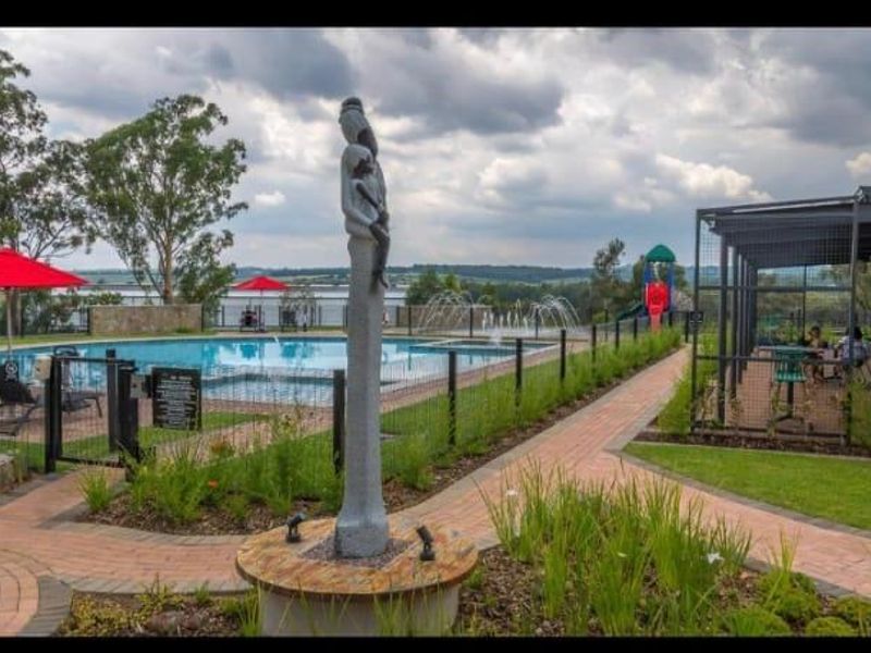 Stunning Two Bedroom In Greenlee - Photo 6