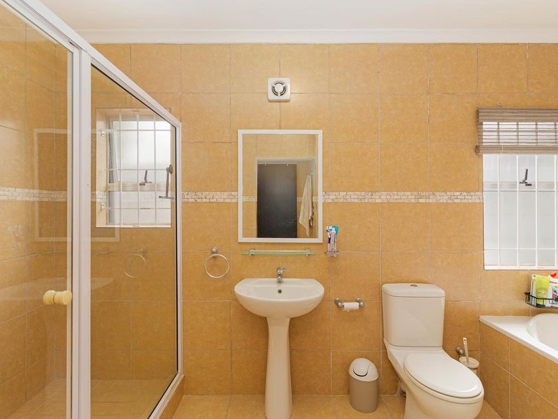 Occasionally It Happens - The Perfect Home - Photo 10