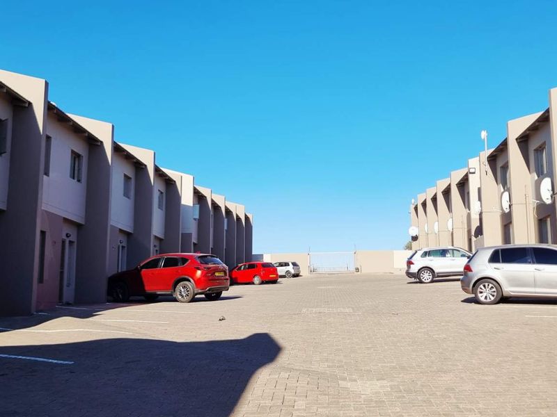 Khomasdal 2 bedroom townhouse - Photo 7