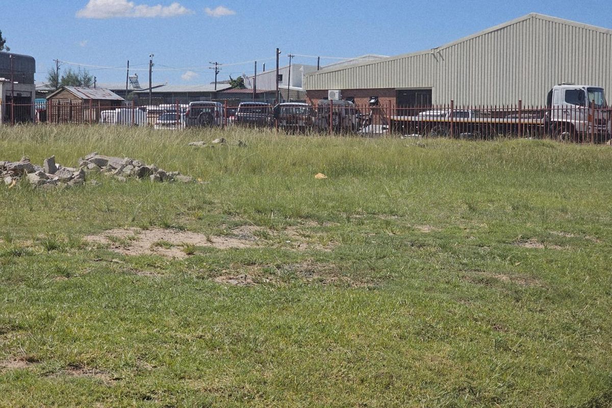 Prime Industrial Land Opportunity - 4879m2 Ready for Development - Photo 3