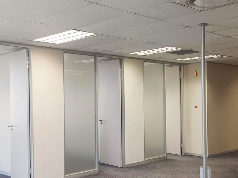 Prime Office Space Available in Cape Town's Financial Hub - Photo 3