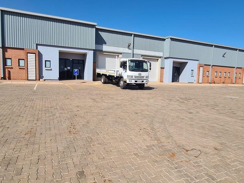 1315/m2 Olifantsfontein Warehouse To Let - Photo 8