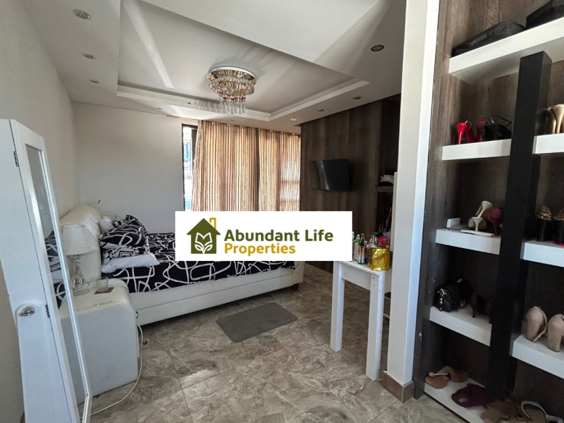 Double-Storey Family Home For SALE! - Photo 4