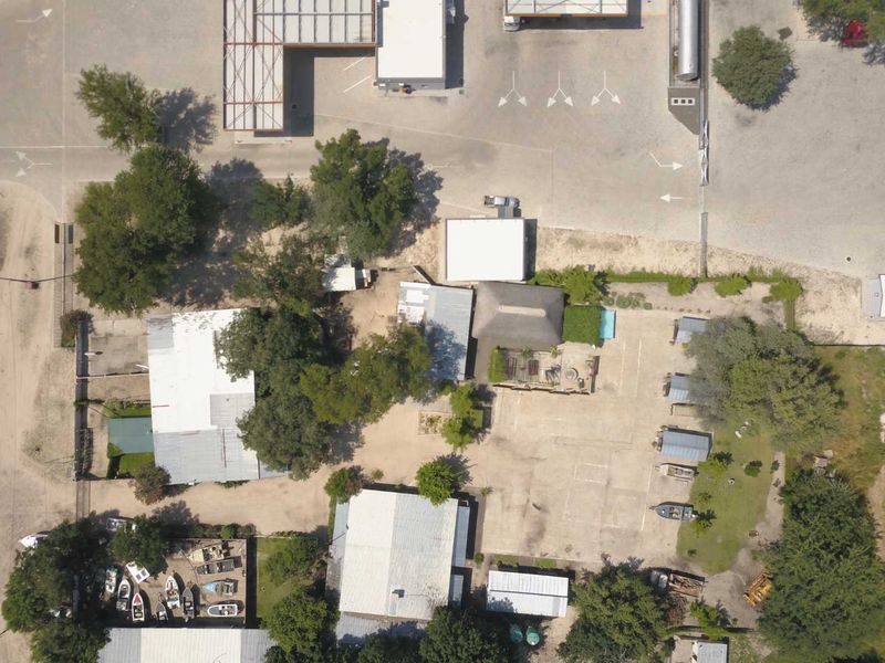 Industrial / Guesthouse Combined - For Sale - Katima Mulilo - Photo 4