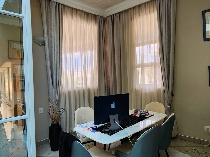 BEDROOM LUXURY HOUSE IN AUASBLICK - Photo 4
