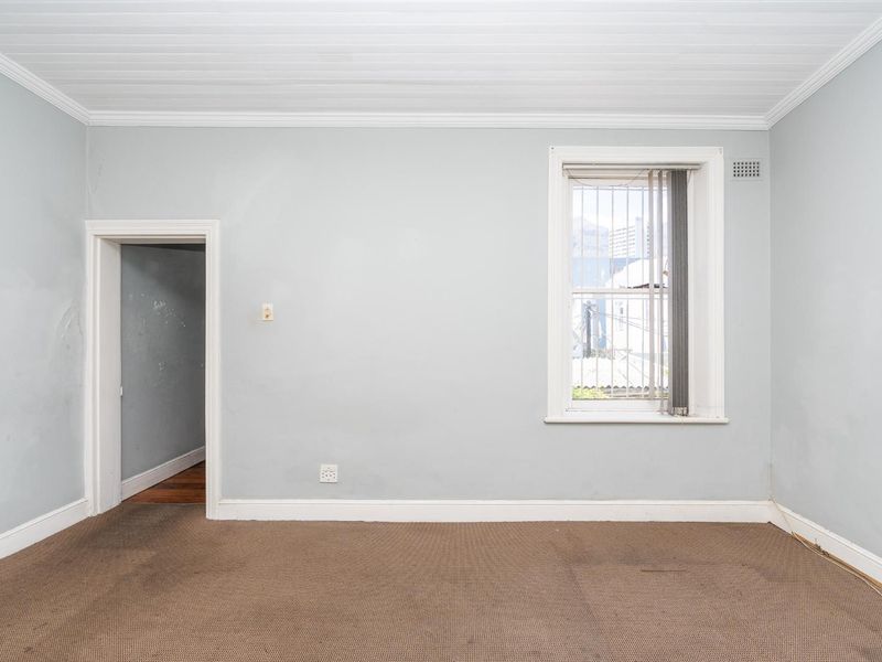 Commercial and residential combination property. GB1 -  Building for Sale in Prime Gardens set against the backdrop of majestic Table Mountain. - Photo 8