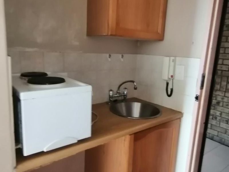 Du South, Bachelor unit for sale - Photo 10