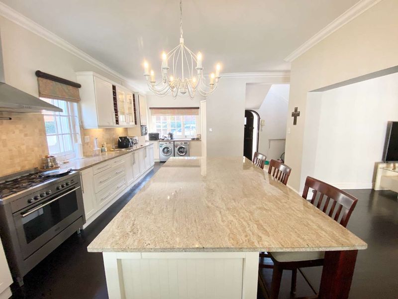Hendra Estates - Gorgeous Family Home For Rent In Durban North! - Photo 5