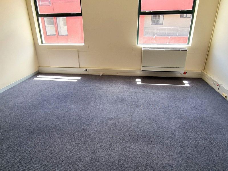 First Floor Offices in Tokai - Photo 4