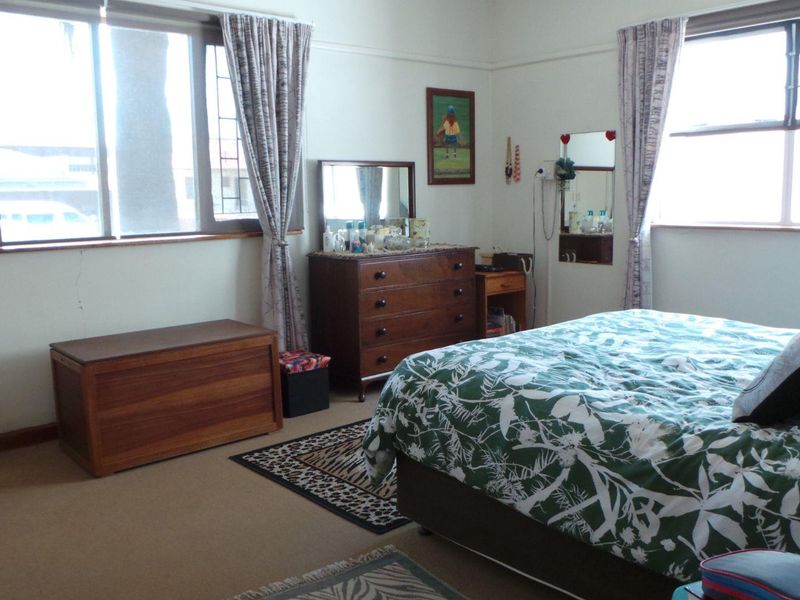 Live and Work - Zoned Business - Perfect to trade from home - Photo 7
