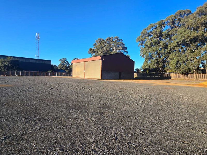 Expand Your Business Here - Workshop, Yard and Offices on 1.7HA - Photo 6