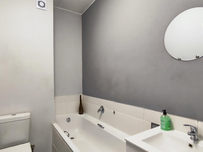 Two-bedroom Ground floor unit for Sale - Photo 10