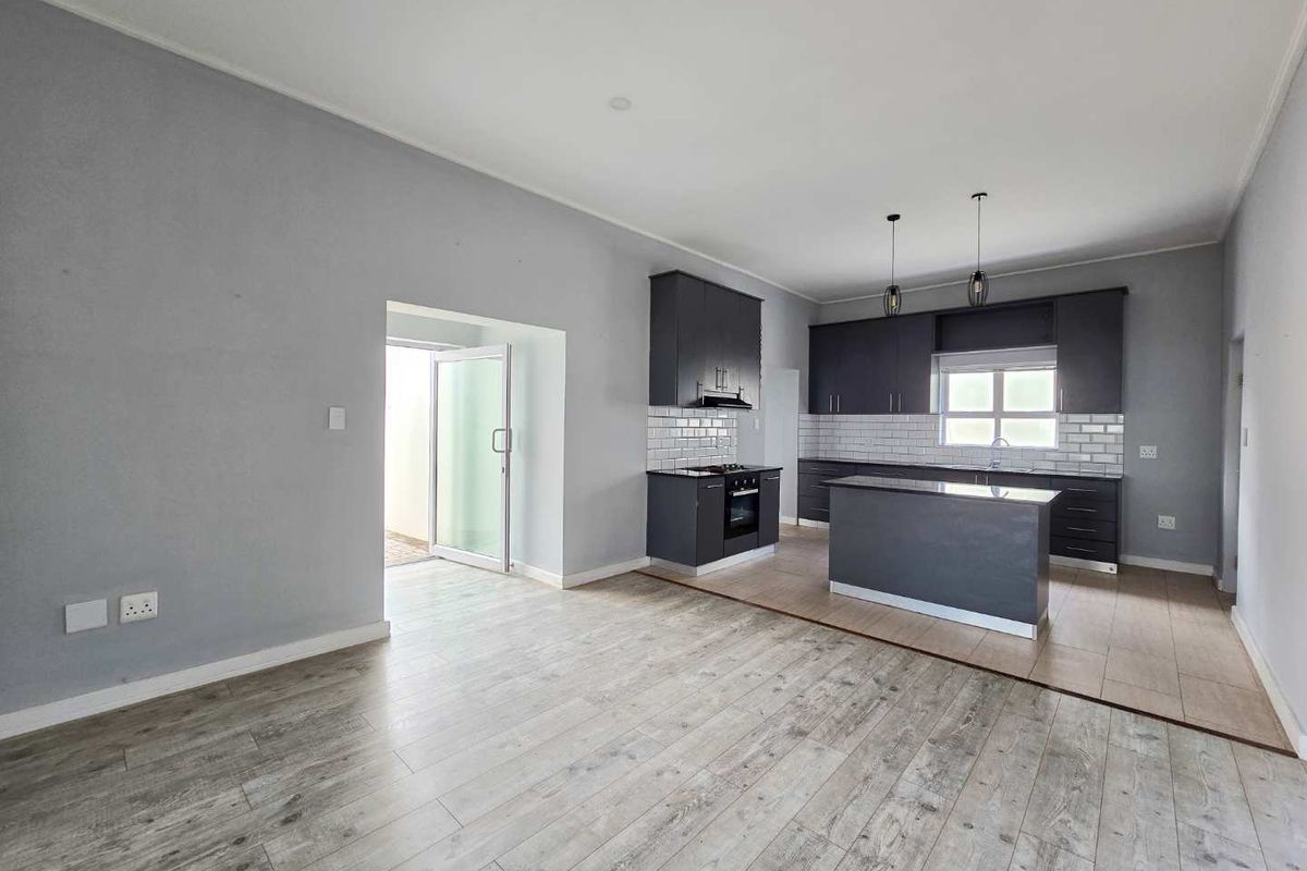 The perfect lock-up-and-go property for sale in Stilbaai-Wes. - Photo 4