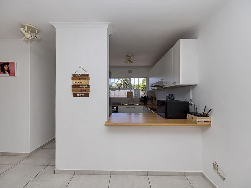 Charming Lock Up And Go Home In A Cul de Sac - Photo 6