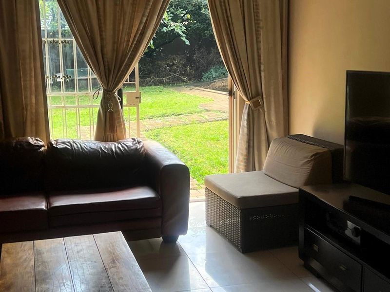 Location is key. Street appeal next and finally a flatlet. A must on your viewing list!!! - Photo 10