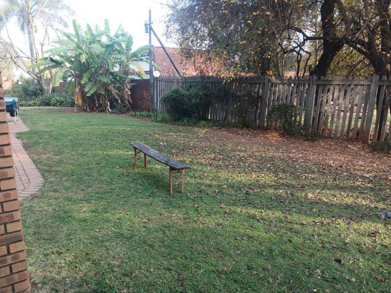 2 Bedroom to rent in Hatfield - Photo 3