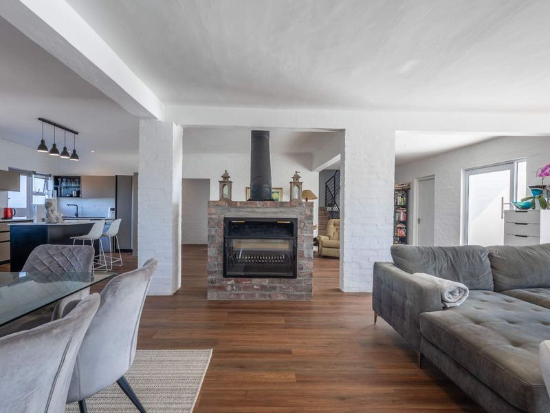 Your New Seaside Home in a Secure Estate - Photo 3