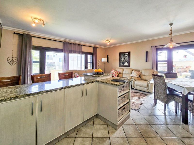 Dolphin Beach, Walvis Bay: Very neat duplex Townhouse is for Sale - Photo 7