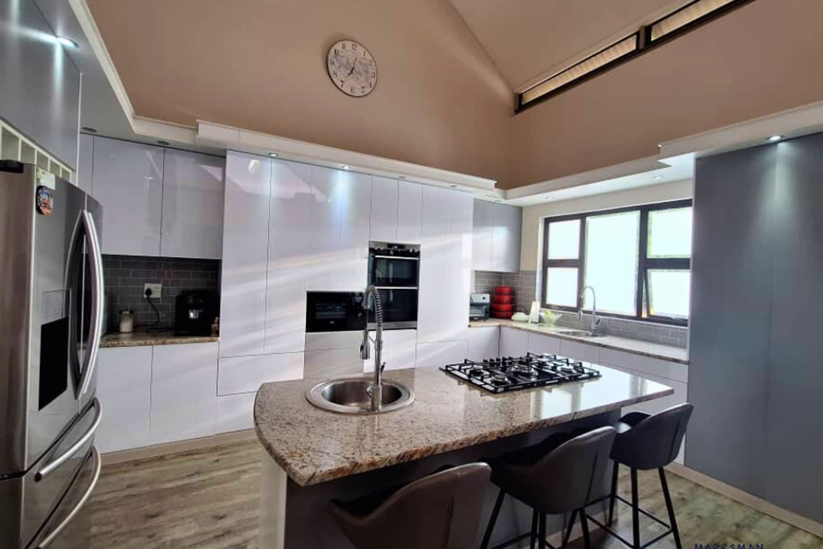 Perfect Family Home at Omeya Golf Estate - Photo 4