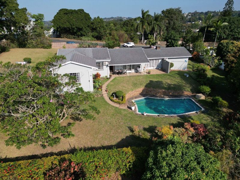 Spacious 4 Bedroom home in Westville...understated elegance!! - Photo 3