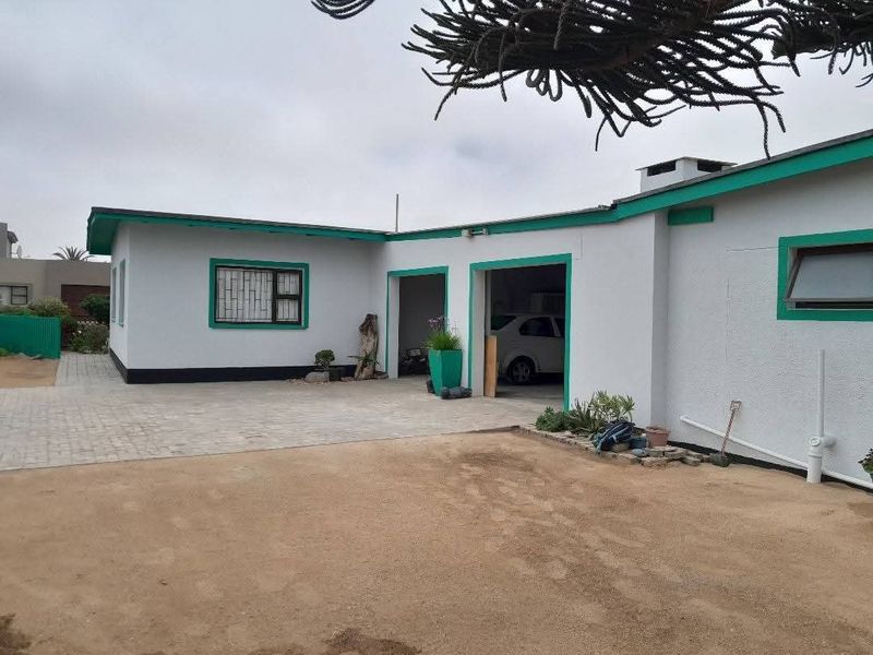 HOUSE FOR SALE IN HENTIES BAY - Photo 7
