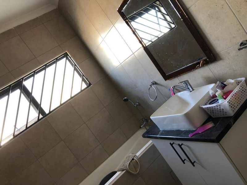 House for sale - Photo 3