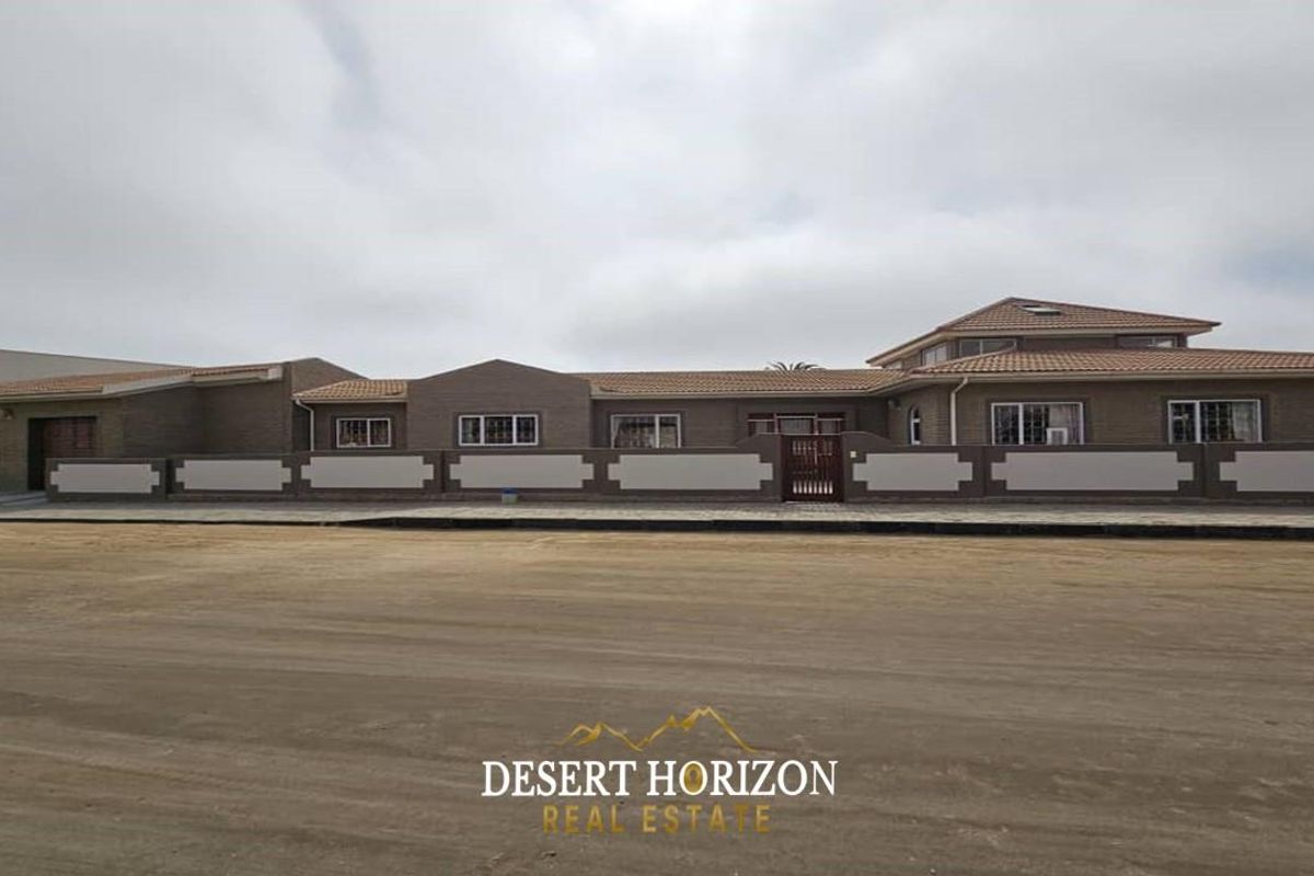 Swakopmund, Central  | Family Home For Sale - Photo 2