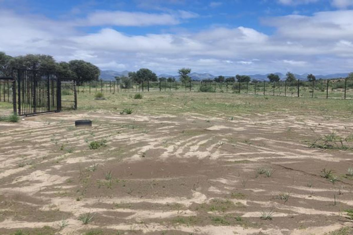 SMALLHOLDING FOR SALE NEAR WINDHOEK - Photo 2