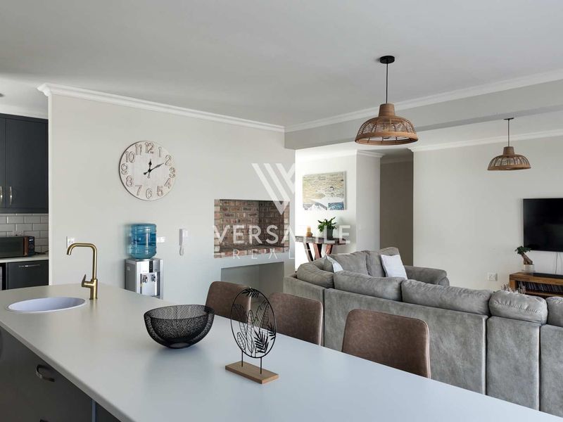 Modern Elegance Meets Coastal Comfort - Photo 5