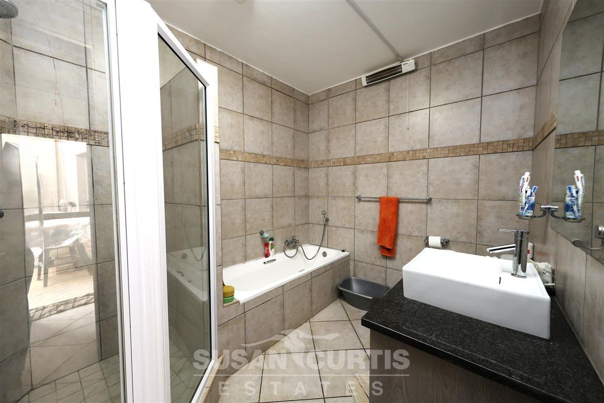 3-Level Duplex Townhouse with Sea & Dune Views - Photo 4